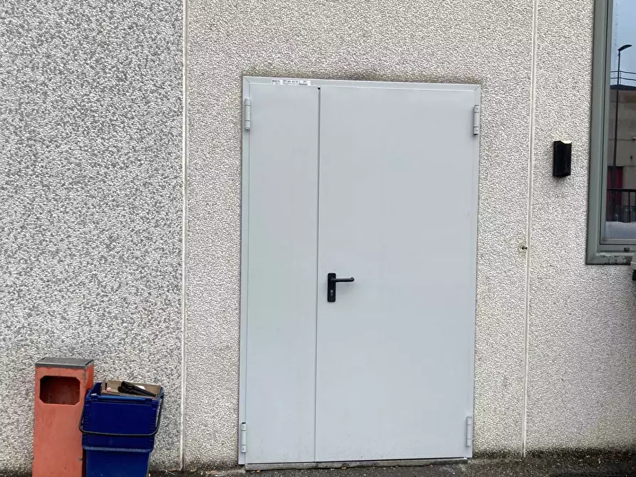 Immagine 8 di Magazzino in affitto  in Via Feroggio a Torino