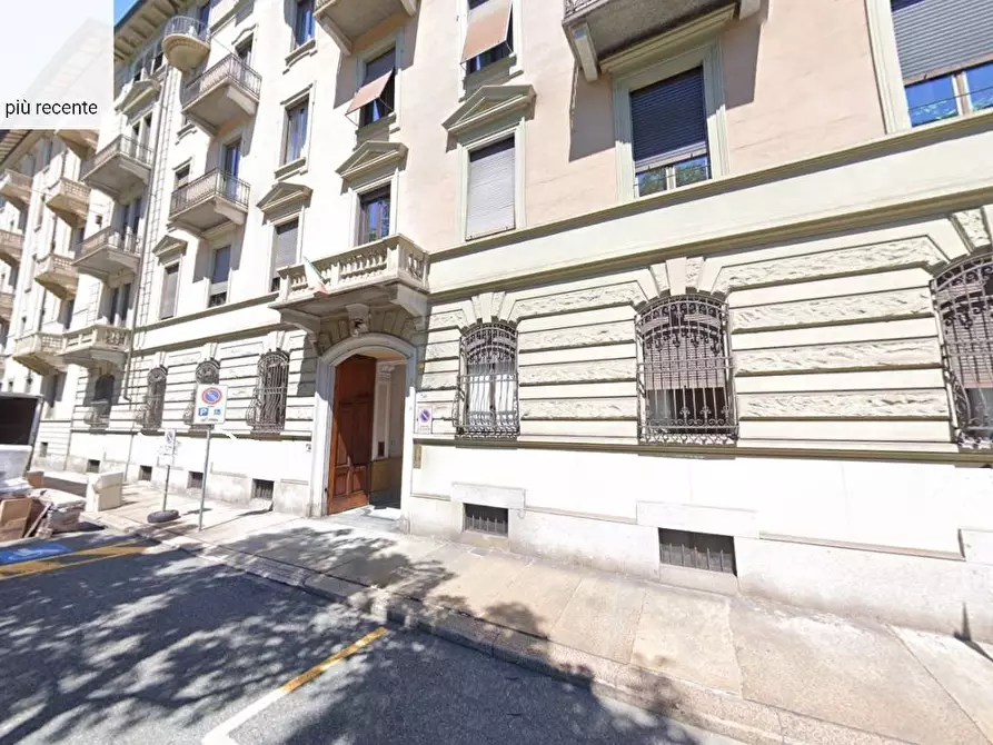 Immagine 3 di Ufficio in affitto  in Corso Einaudi a Torino