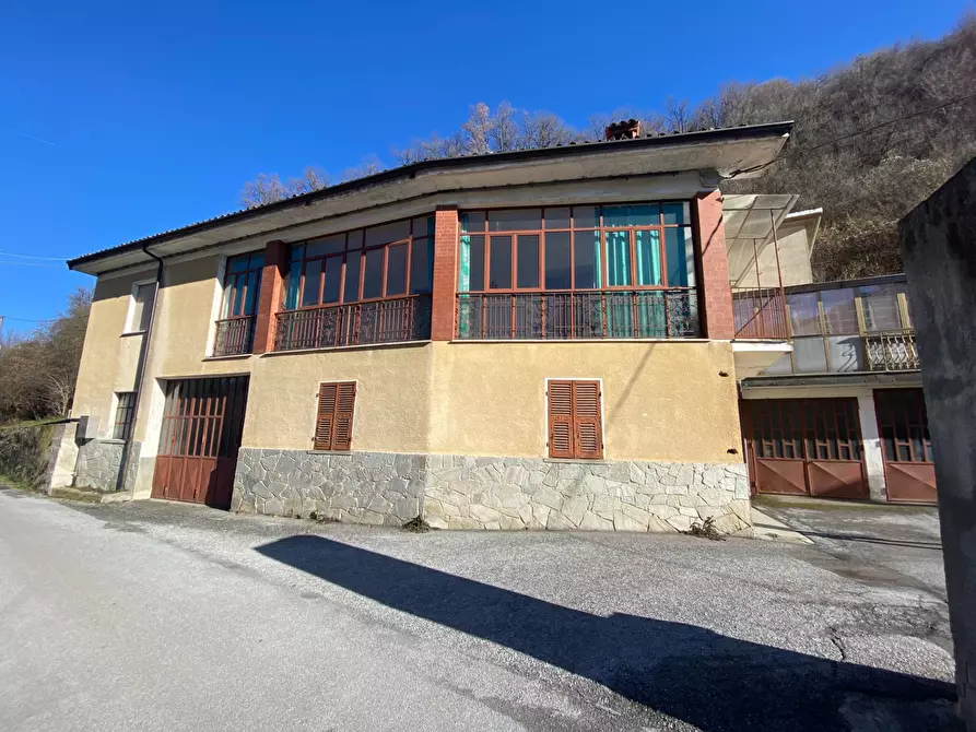 Immagine 22 di Casa indipendente in vendita  in Via Roma a Torre Mondovì