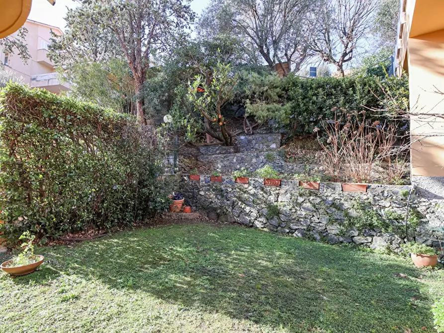 Immagine 6 di Appartamento in vendita  in via del lucertolone a Arenzano