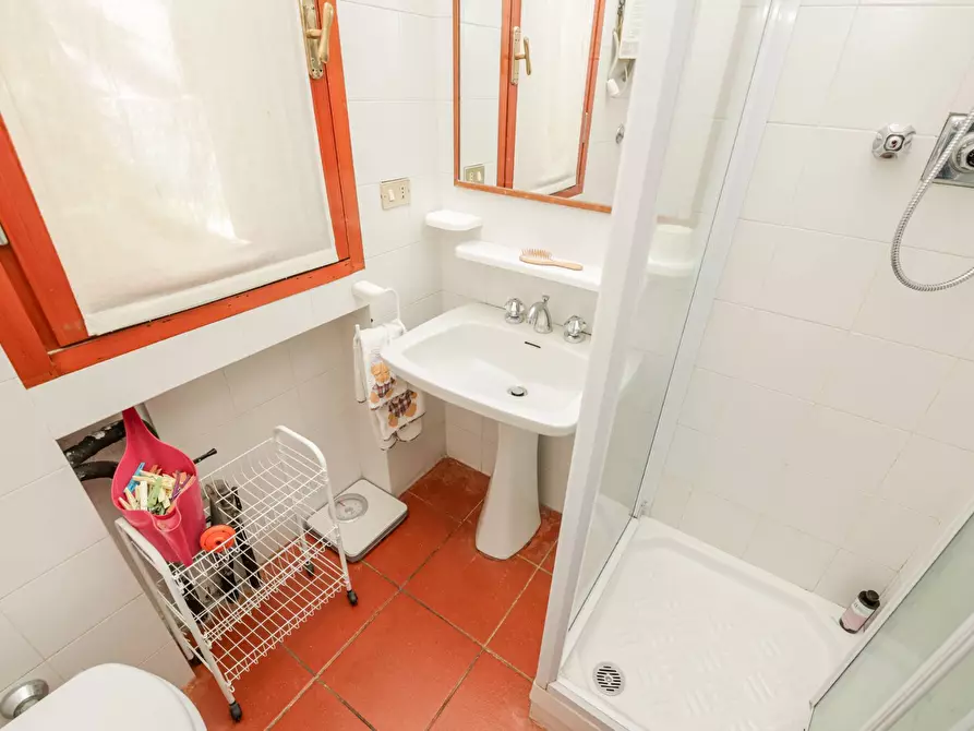 Immagine 22 di Appartamento in vendita  in via del lucertolone a Arenzano