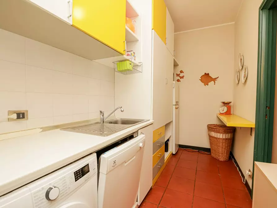 Immagine 15 di Appartamento in vendita  in via del lucertolone a Arenzano