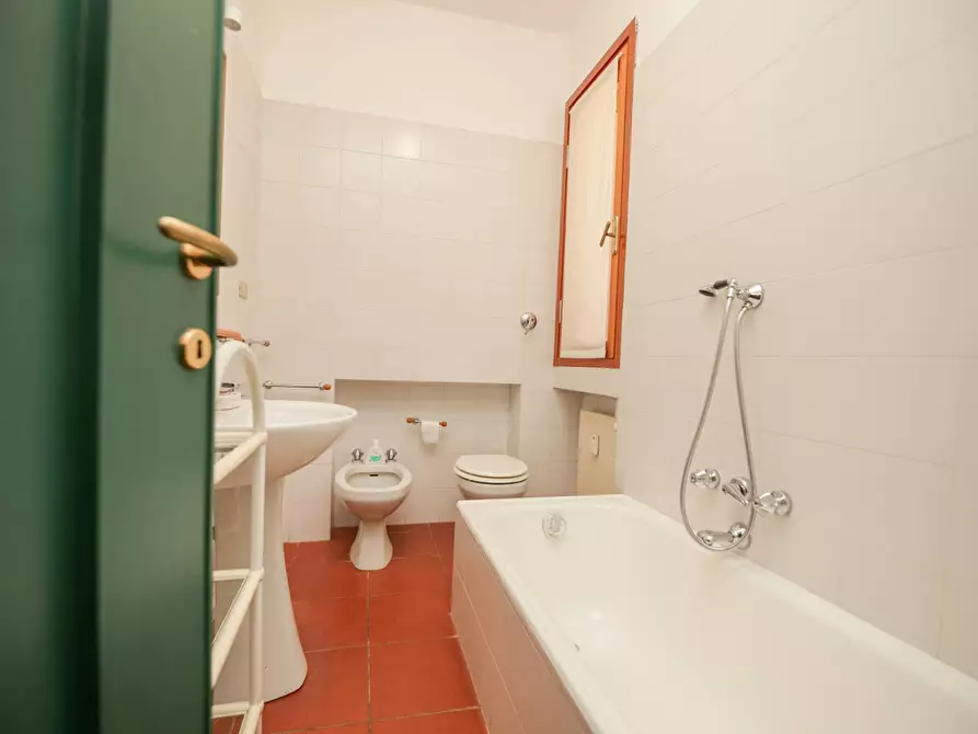 Immagine 24 di Appartamento in vendita  in via del lucertolone a Arenzano