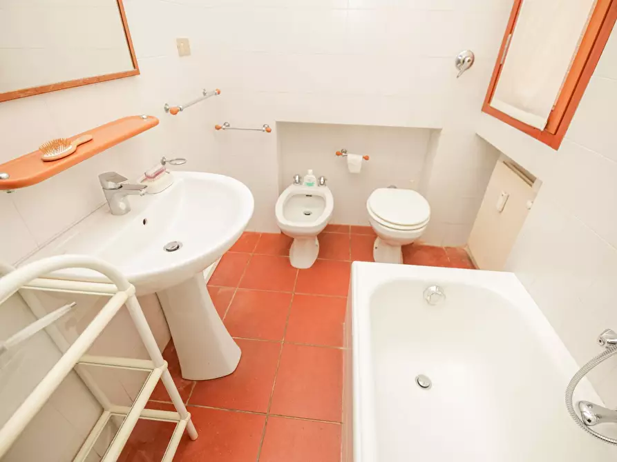 Immagine 25 di Appartamento in vendita  in via del lucertolone a Arenzano