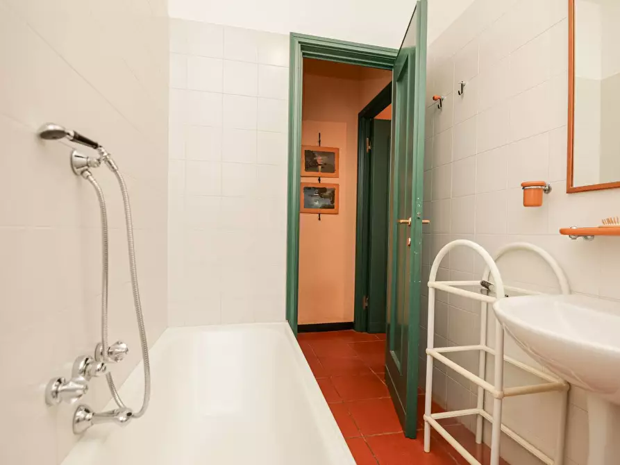 Immagine 26 di Appartamento in vendita  in via del lucertolone a Arenzano