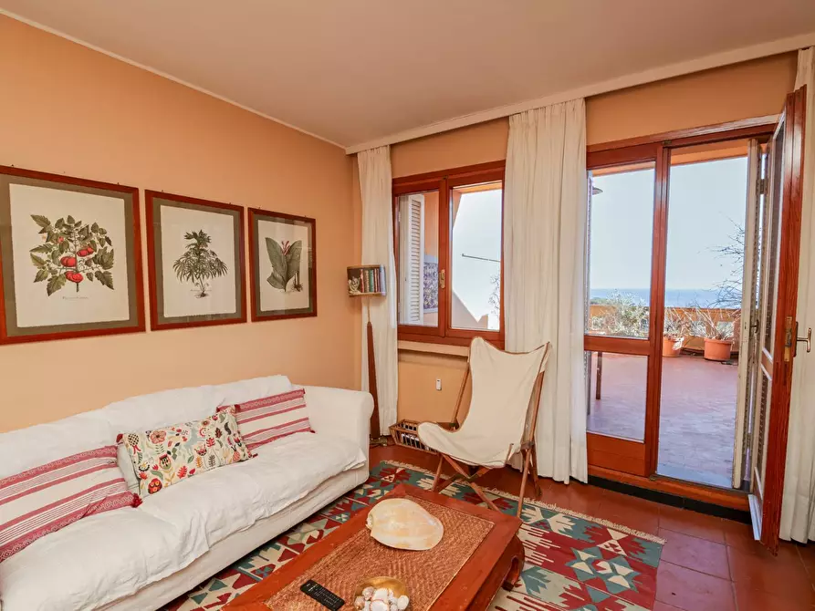 Immagine 10 di Appartamento in vendita  in via del lucertolone a Arenzano