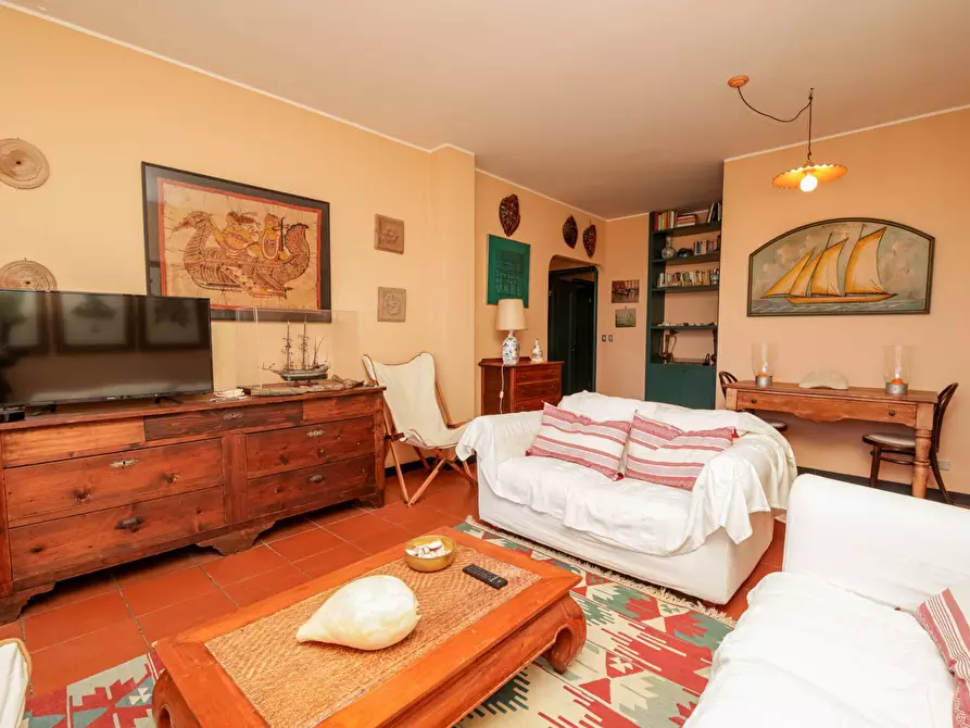 Immagine 13 di Appartamento in vendita  in via del lucertolone a Arenzano