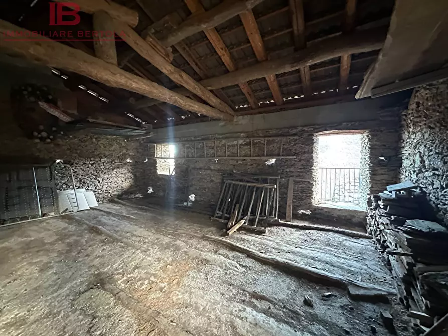 Immagine 28 di Baita in vendita  in frazione frise a Monterosso Grana