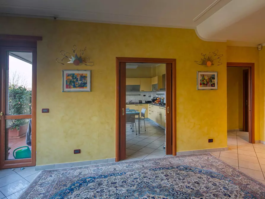 Immagine 5 di Appartamento in vendita  in Via Martiri Della Liberta' a Torino