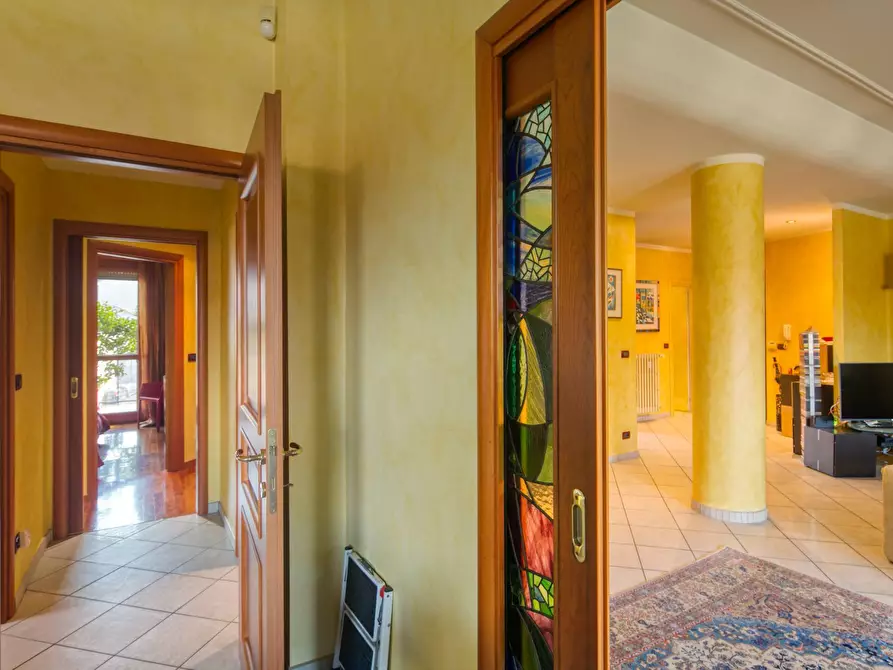 Immagine 8 di Appartamento in vendita  in Via Martiri Della Liberta' a Torino