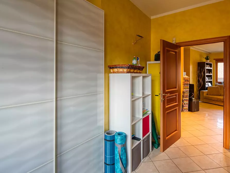 Immagine 15 di Appartamento in vendita  in Via Martiri Della Liberta' a Torino
