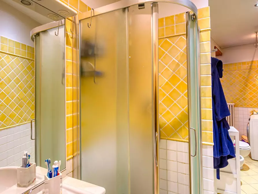 Immagine 17 di Appartamento in vendita  in Via Martiri Della Liberta' a Torino