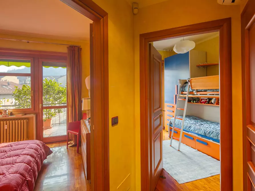 Immagine 28 di Appartamento in vendita  in Via Martiri Della Liberta' a Torino