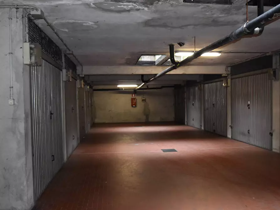 Immagine 11 di Attività commerciale in vendita  in VIA CAMPIGLIA a Torino