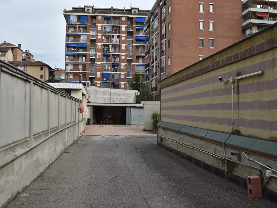 Immagine 5 di Attività commerciale in vendita  in VIA CAMPIGLIA a Torino