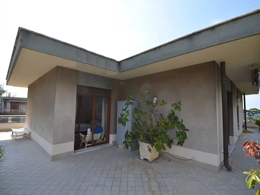 Immagine 8 di Attico in vendita  in via duca degli Abruzzi a San Remo