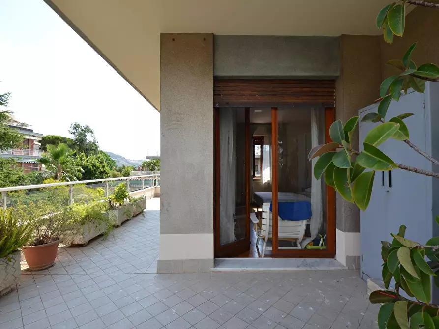 Immagine 10 di Attico in vendita  in via duca degli Abruzzi a San Remo