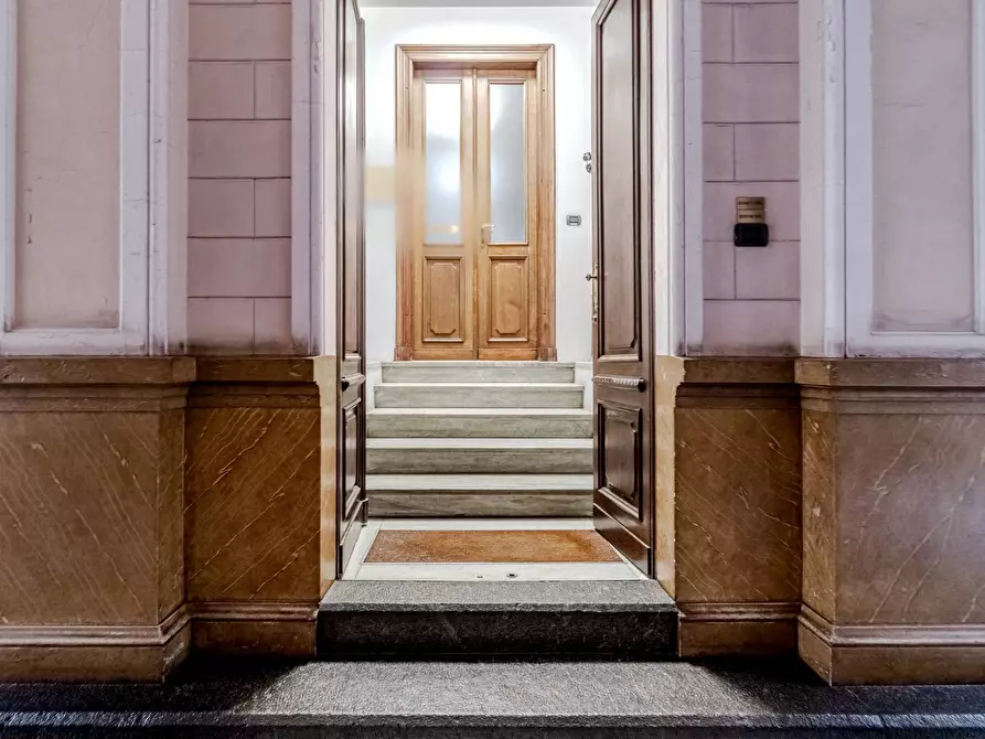 Immagine 7 di Ufficio in affitto  in Corso Einaudi a Torino