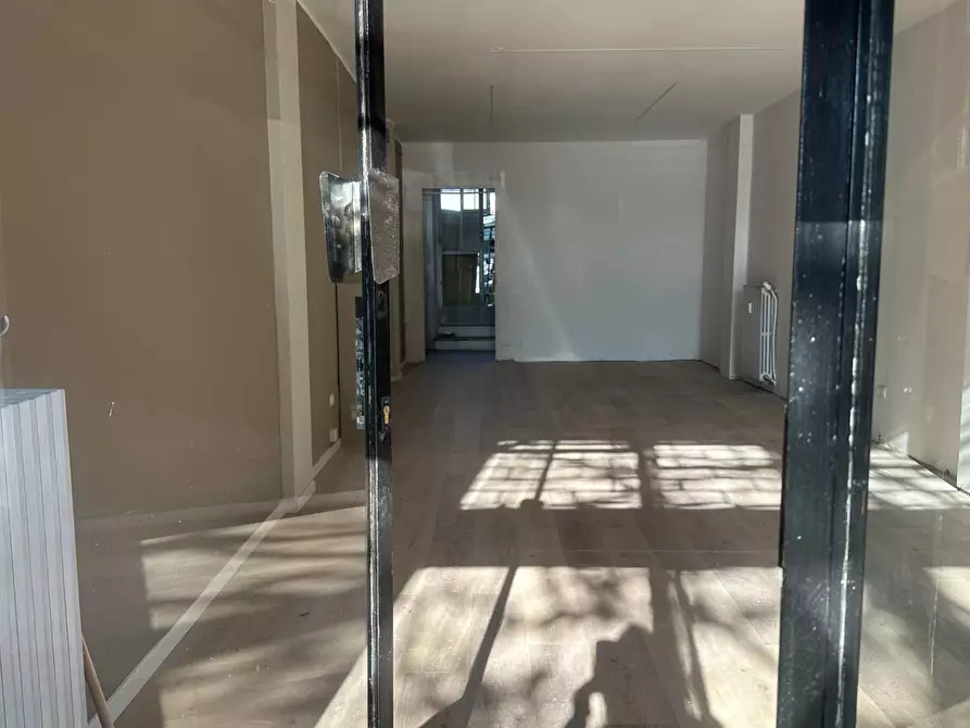 Immagine 7 di Negozio in affitto  in corso vittorio emanuele secondo a Cuneo