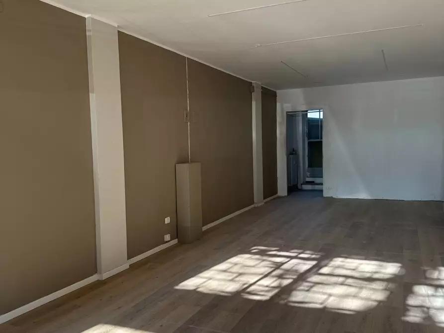 Immagine 9 di Negozio in affitto  in corso vittorio emanuele secondo a Cuneo