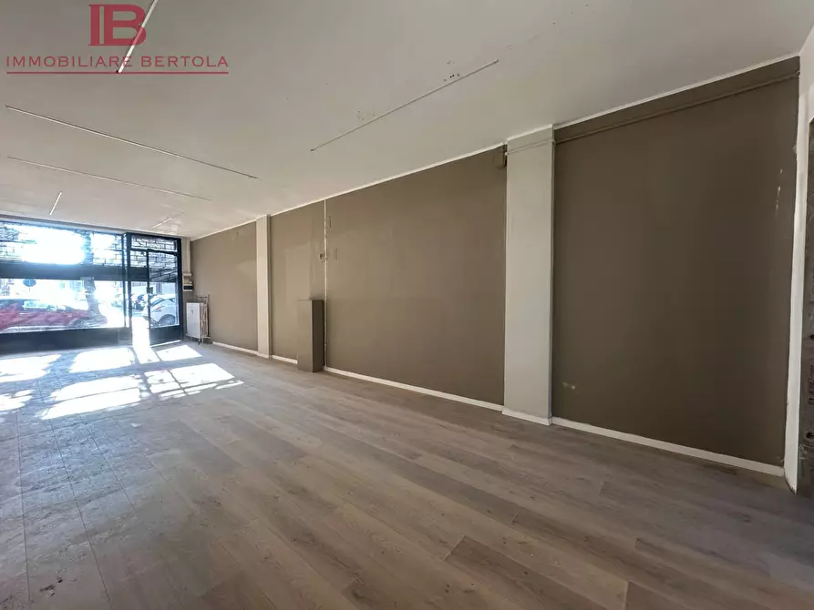 Immagine 6 di Negozio in affitto  in corso vittorio emanuele secondo a Cuneo