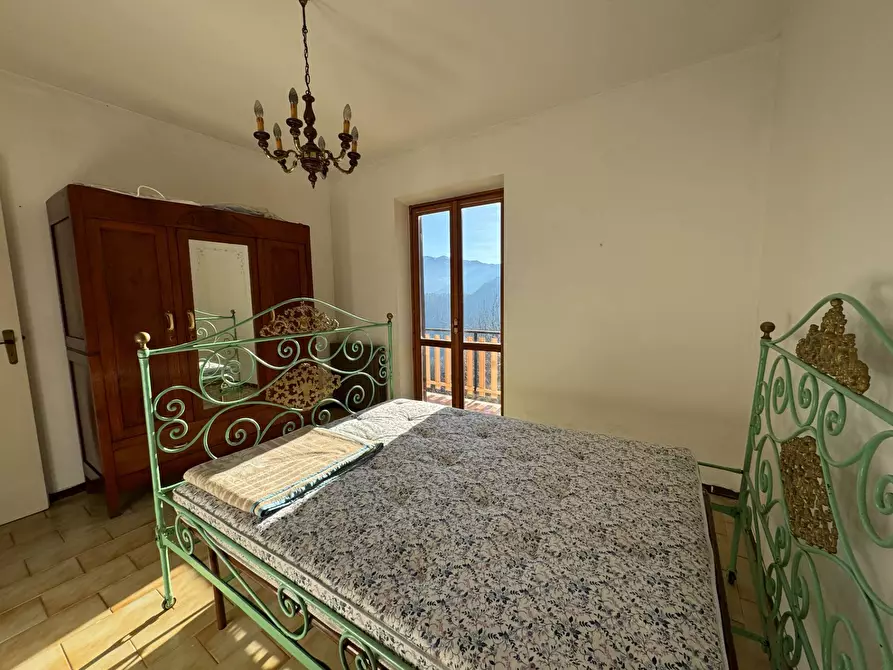 Immagine 5 di Appartamento in vendita  in Località Cardini a Roburent