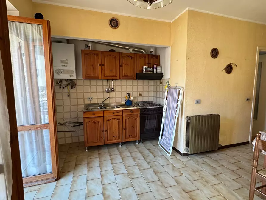 Immagine 3 di Appartamento in vendita  in Località Cardini a Roburent