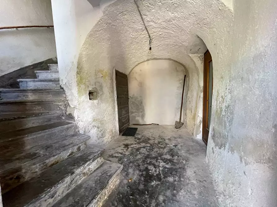 Immagine 13 di Palazzo in vendita  in Località Cardini a Roburent