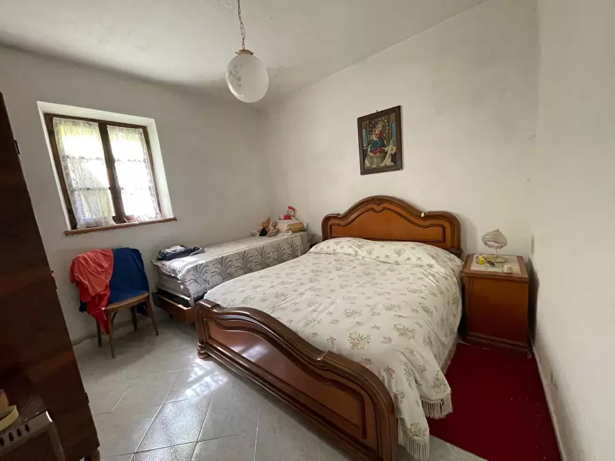 Immagine 4 di Palazzo in vendita  in Località Cardini a Roburent