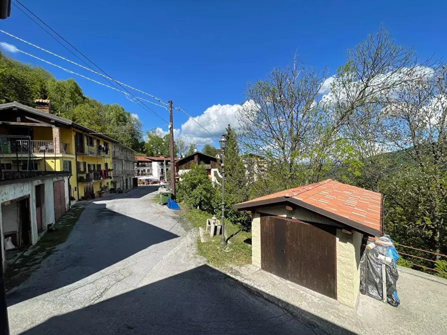 Immagine 8 di Palazzo in vendita  in Località Cardini a Roburent