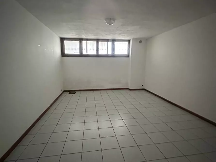 Immagine 3 di Appartamento in vendita  in corso mazzini a Borgo San Dalmazzo