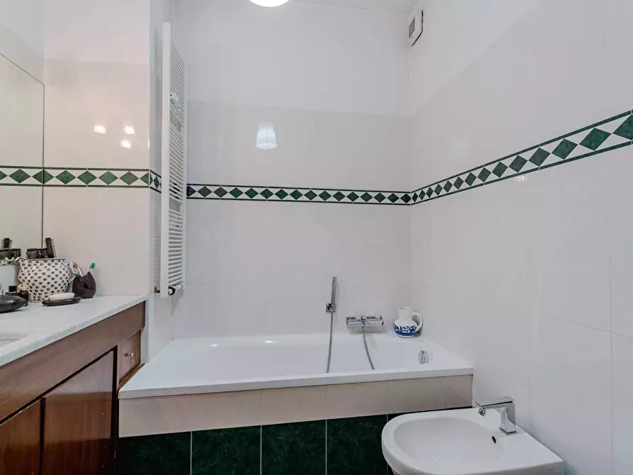 Immagine 15 di Appartamento in vendita  in Via Amerigo Vespucci a Torino