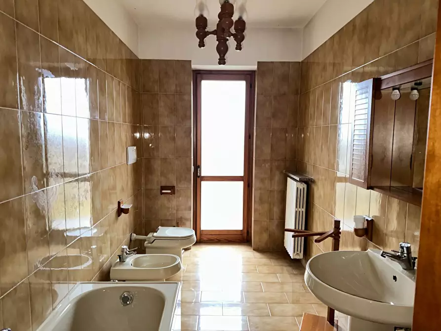 Immagine 17 di Casa indipendente in vendita  in Via Rifreddo a Mondovì