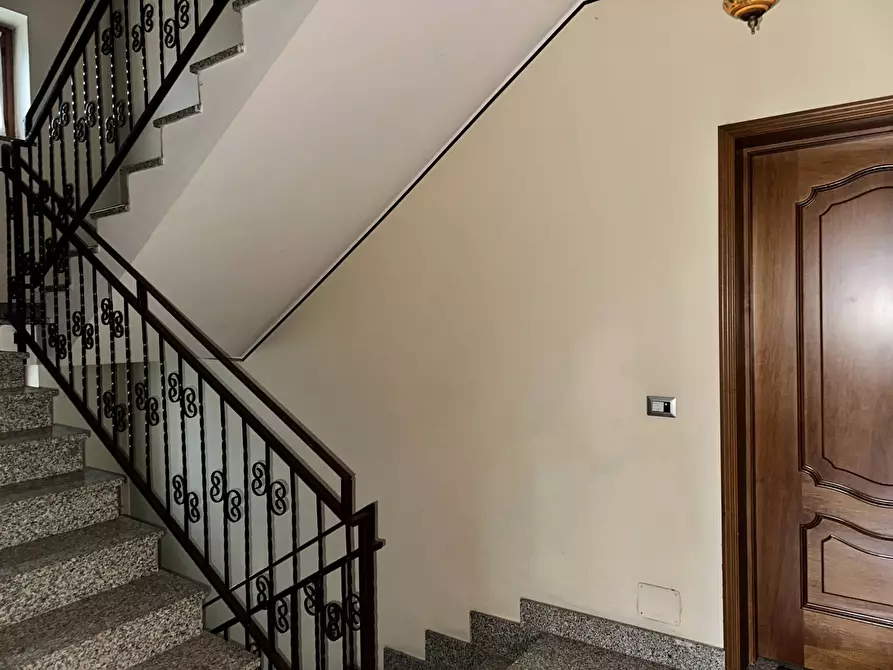 Immagine 5 di Casa indipendente in vendita  in Via Rifreddo a Mondovì