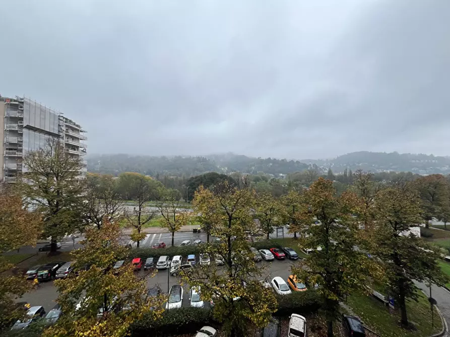 Immagine 9 di Appartamento in vendita  in Corso Massimo D'Azeglio a Torino