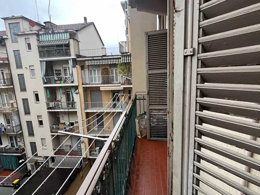 Immagine 14 di Appartamento in vendita  in Corso Massimo D'Azeglio a Torino