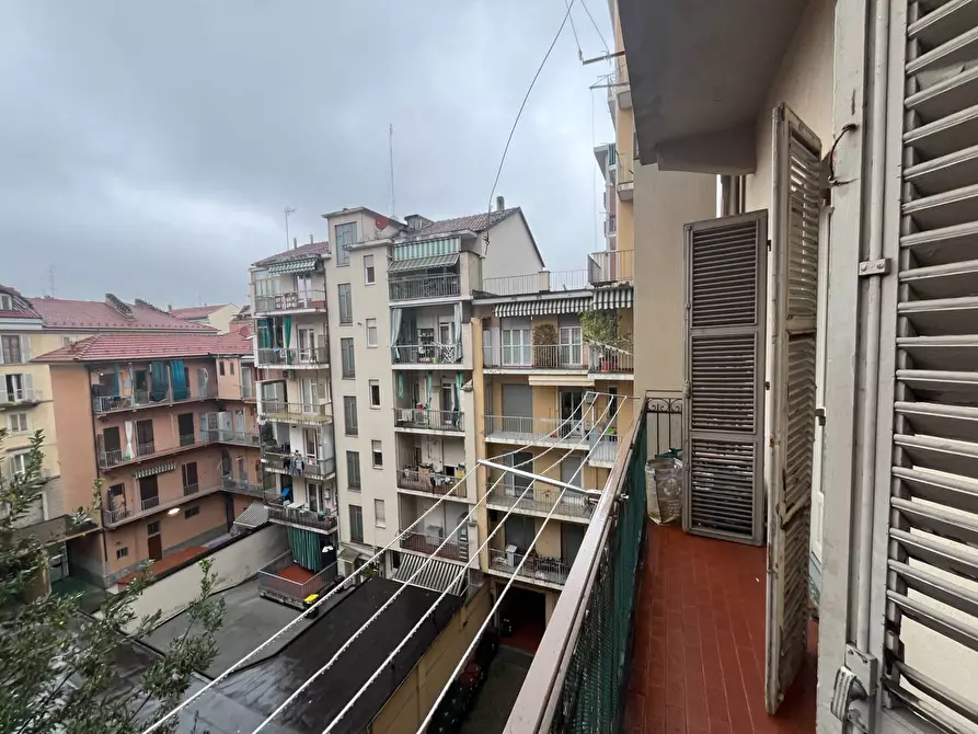 Immagine 17 di Appartamento in vendita  in Corso Massimo D'Azeglio a Torino