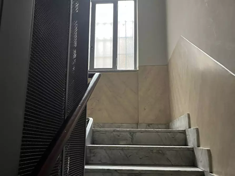 Immagine 6 di Appartamento in vendita  in Corso Massimo D'Azeglio a Torino