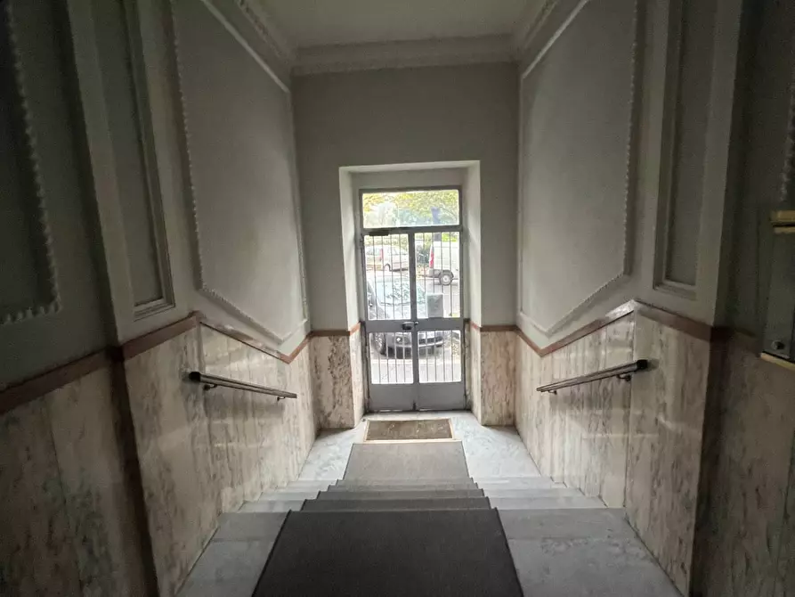 Immagine 23 di Appartamento in vendita  in Corso Massimo D'Azeglio a Torino