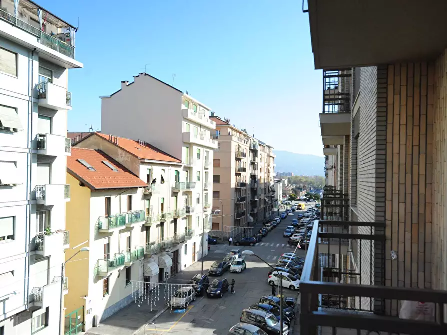 Immagine 26 di Appartamento in vendita  in Via Barletta a Torino