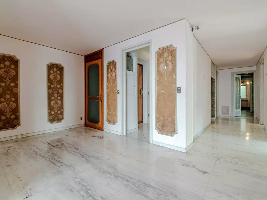 Immagine 9 di Appartamento in vendita  in strada delle terrazze a Torino