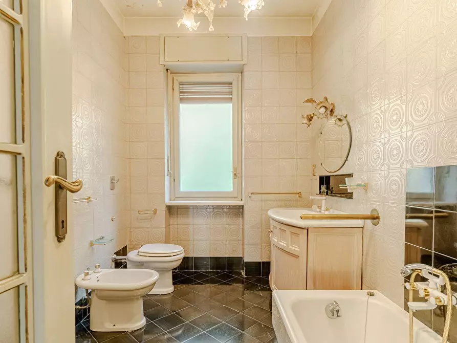 Immagine 20 di Appartamento in vendita  in strada delle terrazze a Torino