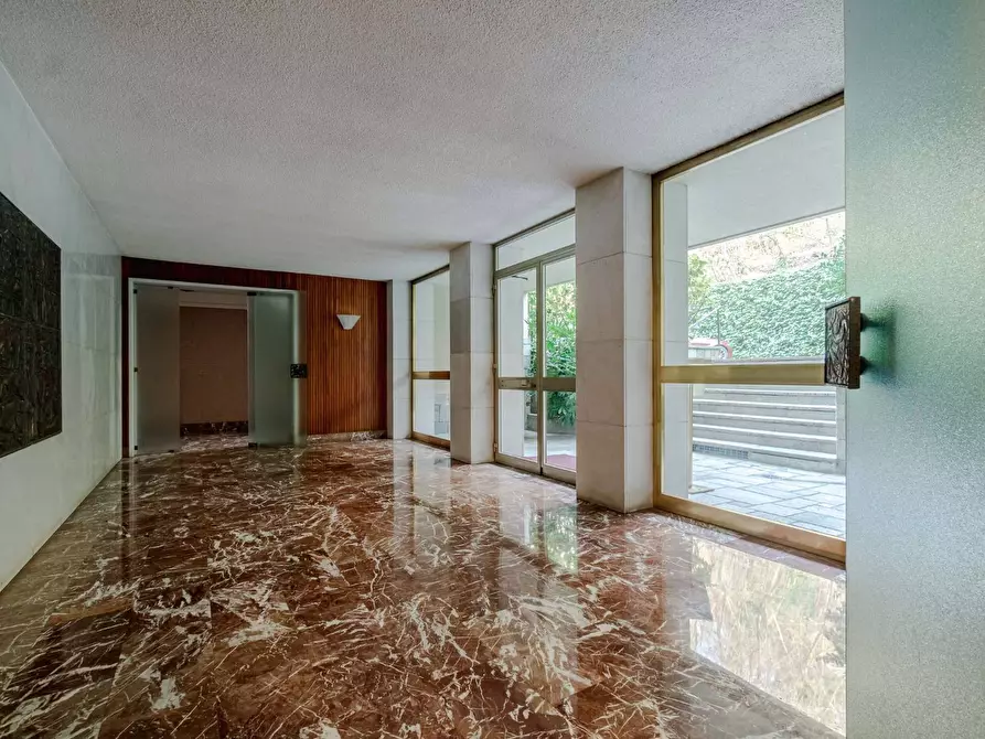 Immagine 3 di Appartamento in vendita  in strada delle terrazze a Torino