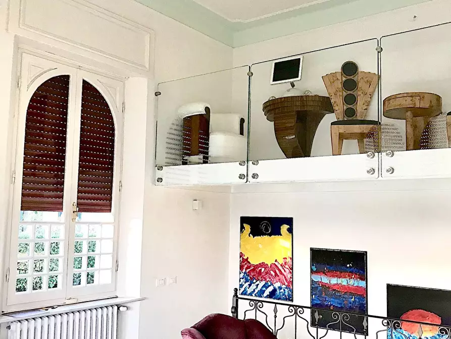 Immagine 13 di Villa in vendita  in Viale Amerigo Vespucci a Massa