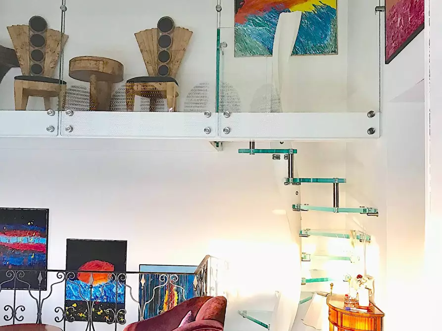 Immagine 15 di Villa in vendita  in Viale Amerigo Vespucci a Massa