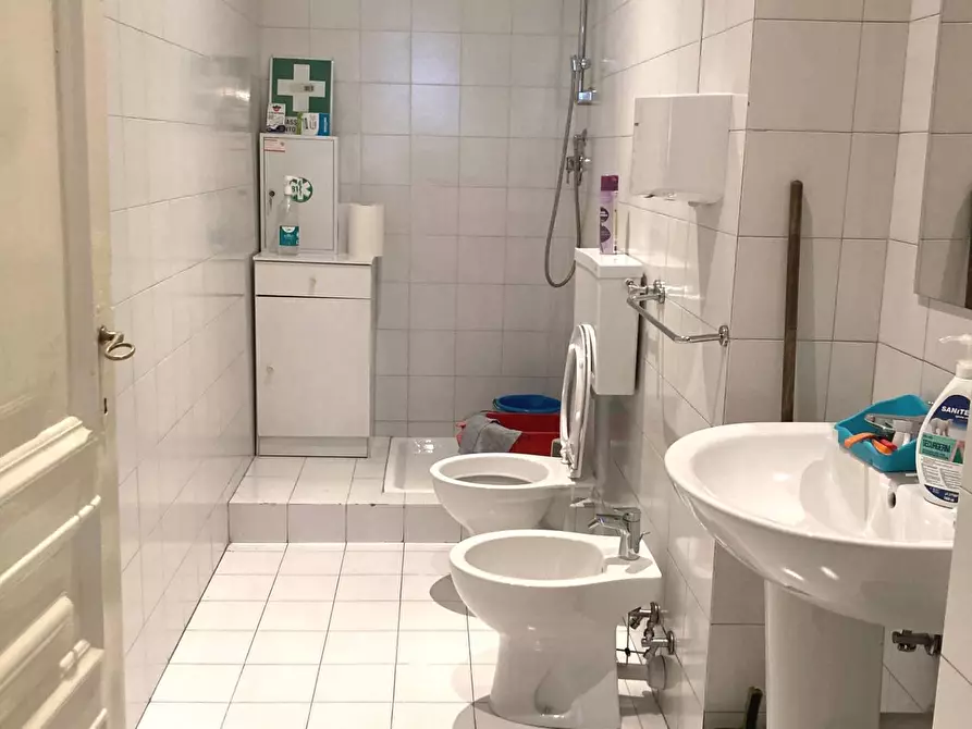 Immagine 13 di Ufficio in affitto  in Via Passalacqua a Torino