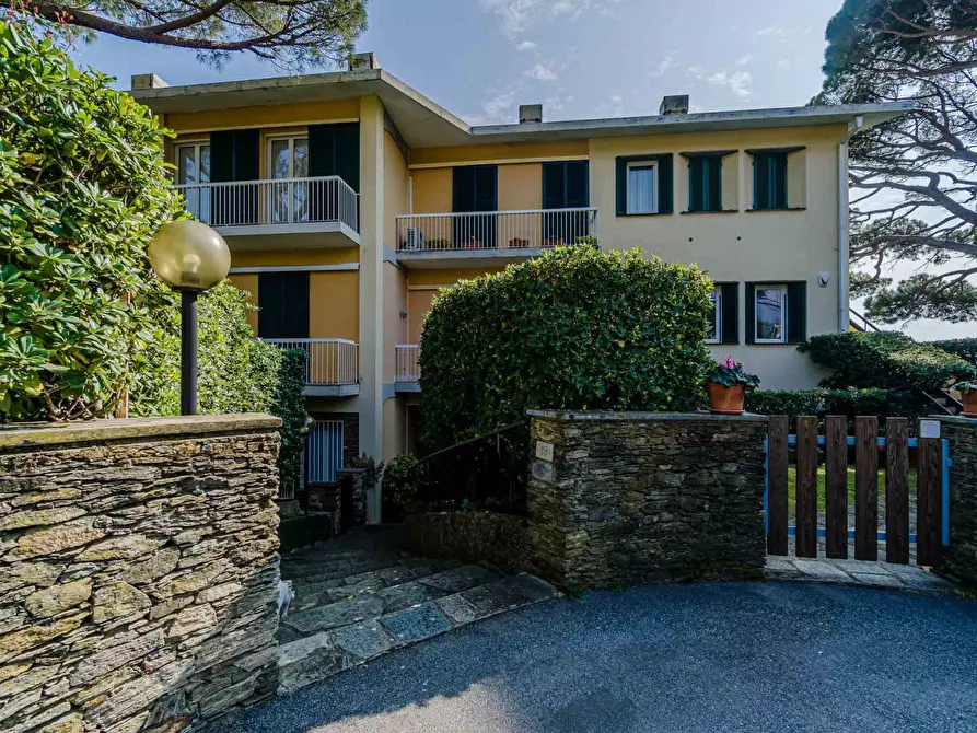 Immagine 2 di Appartamento in vendita  in via della torretta a Arenzano