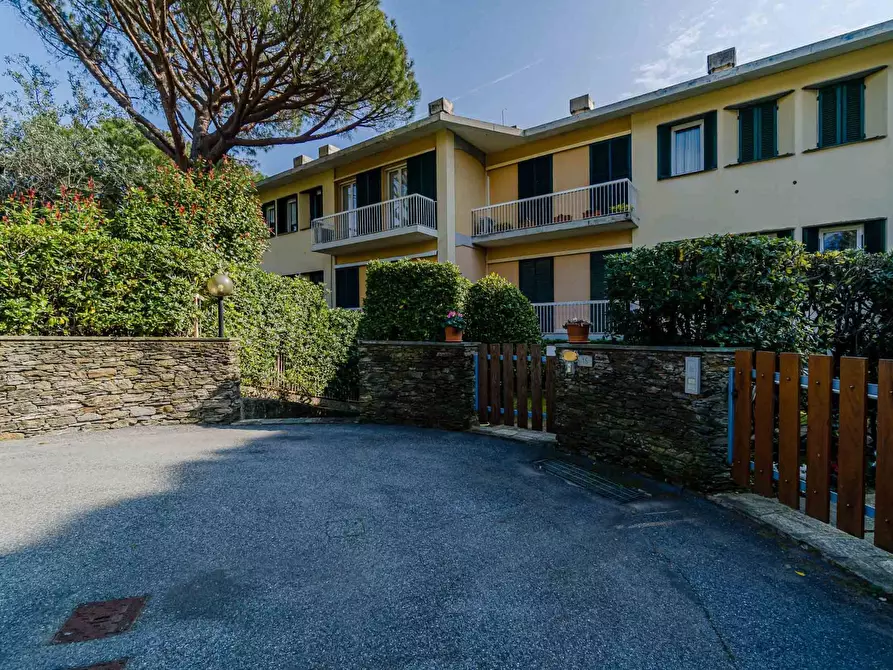 Immagine 3 di Appartamento in vendita  in via della torretta a Arenzano