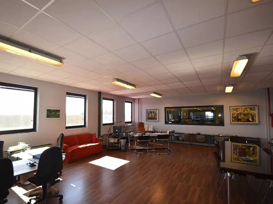 Immagine 8 di Palazzo in vendita  in Corso Cuneo a Venaria Reale