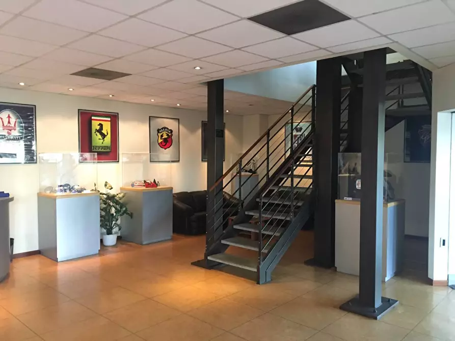 Immagine 6 di Palazzo in vendita  in Corso Cuneo a Venaria Reale